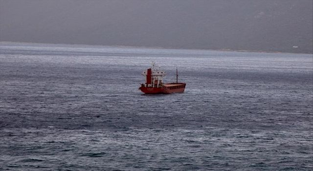 Libya'ya ilaç taşıyan Türk gemisi talimatlara uymadığı iddiasıyla Hafter güçleri tarafından alıkondu