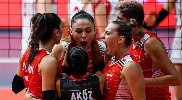 A Milli Kadın Voleybol Takımı 2021 Avrupa Şampiyonasında yarı finale yükseldi