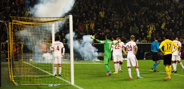 UEFA Galatasaray'ın cezasını açıkladı!