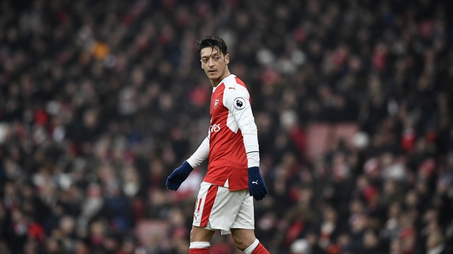 Çin'de Mesut Özil sevgisi