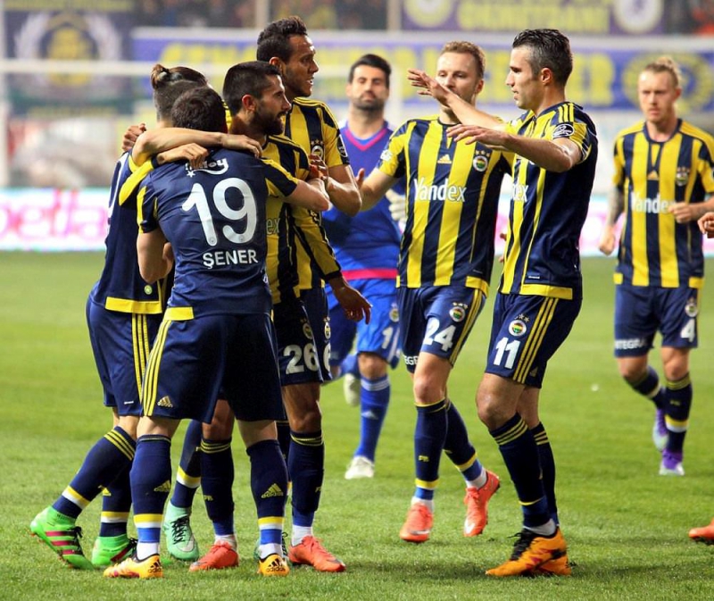 Fenerbahçe 3 puanı 3 golle aldı