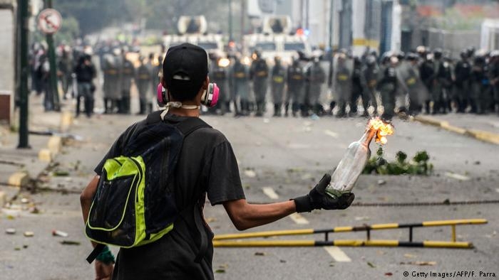 Gezi aklı bu sefer Venezuela’da kaos peşinde!