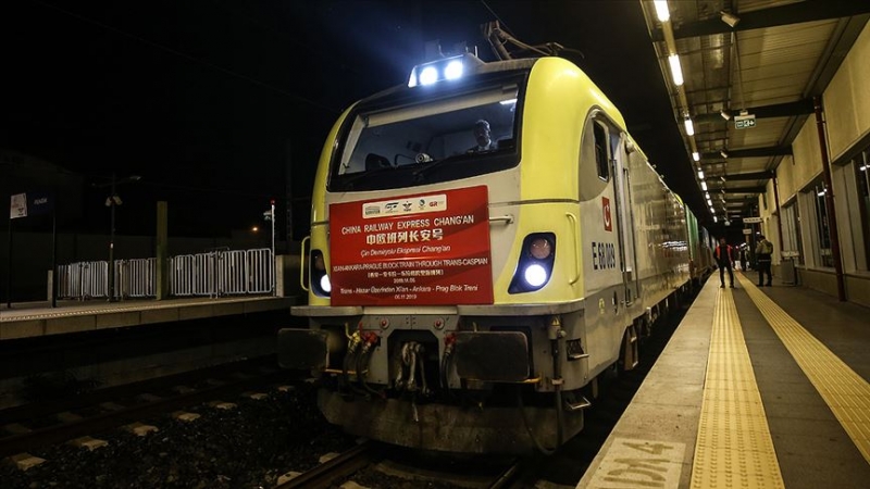 Marmaray'dan tarihi geçiş