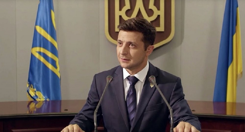 Ukrayna’da seçimin galibi komedyen Zelenskiy