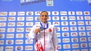 Göksu Üçtaş Şanlı, Avrupa Kadınlar Artistik Cimnastik Şampiyonası'nda gümüş madalya kazandı