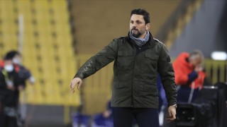 Fenerbahçe'de teknik direktör Erol Bulut ile yollar ayrıldı