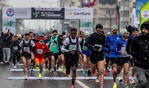 VakıfBank 45.Uluslararası Trabzon Yarı Maratonu Koşuldu