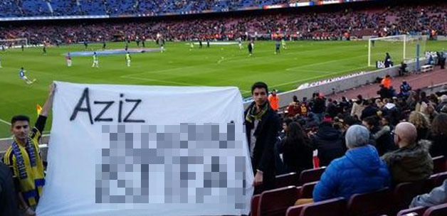 Nou Camp'ta Aziz Yıldırım'a şok pankart