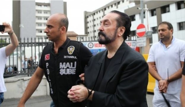 Adnan Oktar ve Mehmet Baransu'nun Gizlice Buluştuğu Ortaya Çıktı