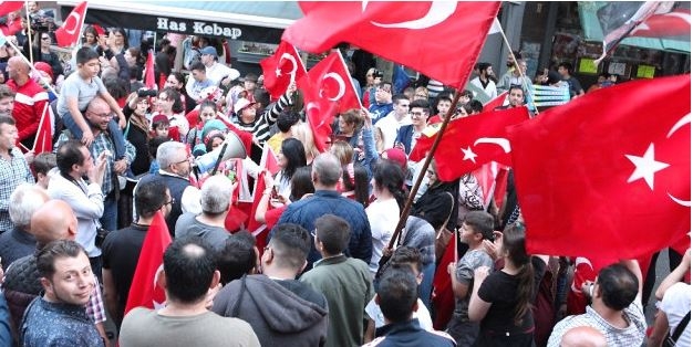 Erdoğan Kazandı, FETÖ ve Avrupa Ülkeleri Avrupalı Türklere Saldırıya Geçti!