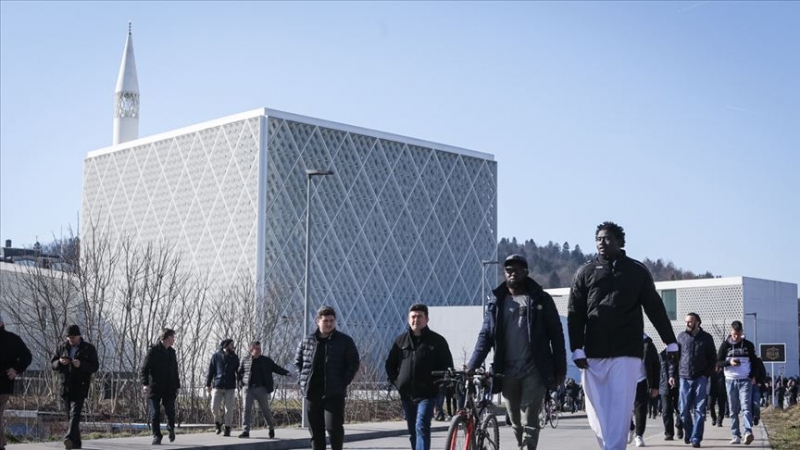 Ljubljana'nın ilk camisinde ilk cuma namazı kılındı