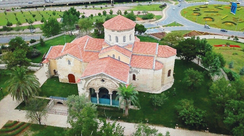 Ortahisar Ayasofya Camii restorasyonun ardından yeniden ziyarete açıldı